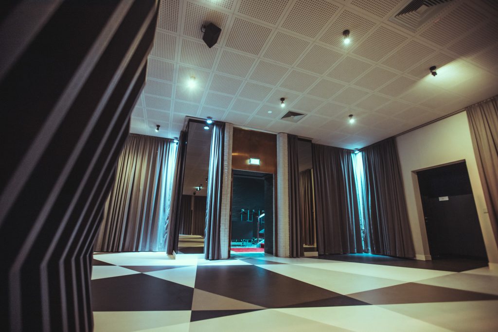 Leere Säle | Palais Berg