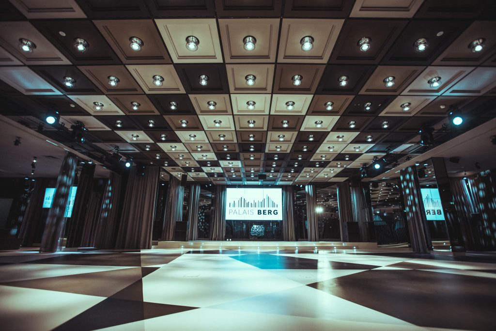 Leere Säle | Palais Berg