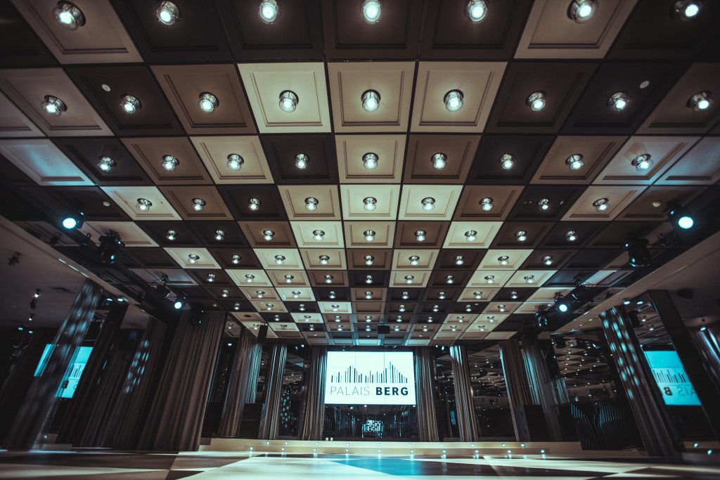 Leere Säle | Palais Berg
