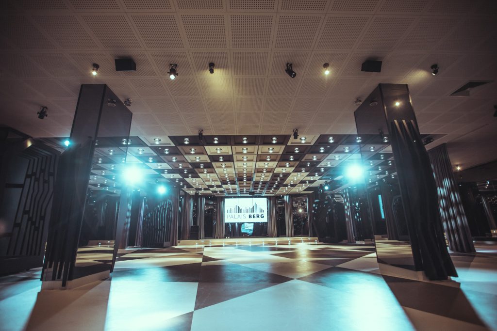 Leere Säle | Palais Berg