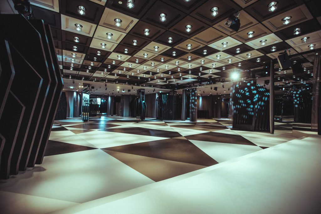 Leere Säle | Palais Berg